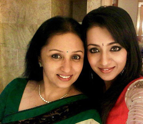Trisha Krishnan and her mother pictures