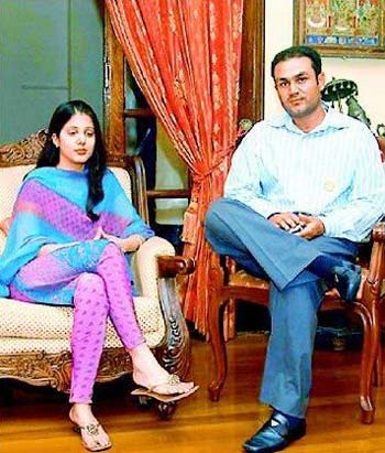Virendra Sehwag Family Background History Photos Son Wife Name