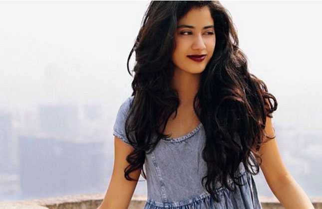 Jhanvi Kapoor Family Photos, Father, Mother, Age, Biography