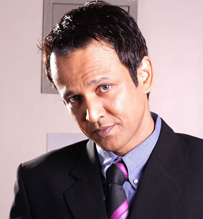 Kay Kay Menon Family Photos, Wife, Son, Father, Age, Biography