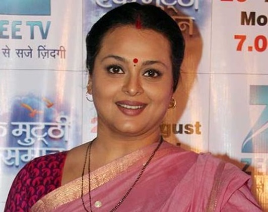 Shilpa Shirodkar Family Photos, Father And Mother, Sister, Age, Biography