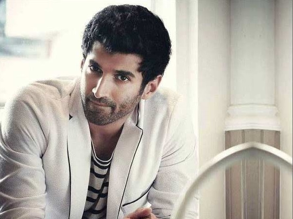 Aditya Roy Kapur Family Photos, Father, Mother, Brother, Wife, Age, Height, Bio