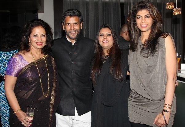 Milind Soman Family Background, Father, Mother, Wife Pics, Age,  Biography