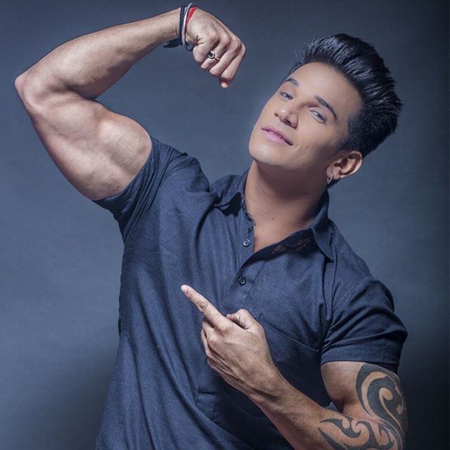 Prince Narula Family Photos, Father, Wife, Age, Height, Biography