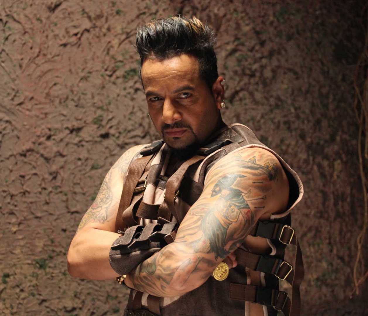 Jazzy B Family Photos, Father, Wife, Son And Daughter, Age, Biography