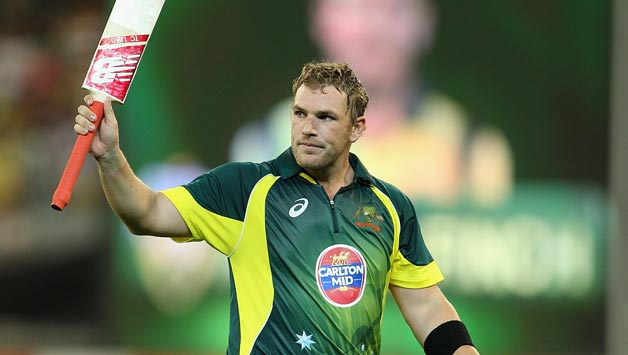 Aaron Finch Family Photos, Father, Mother, Brother, Sister, Wife, Age, Biography