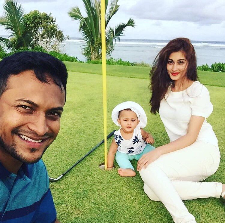 Shakib Al Hasan Family Photos, Father, Mother, Wife, Age, Height, Biography