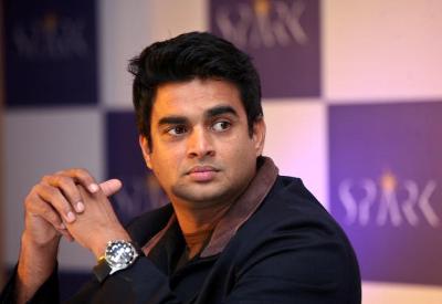 R Madhavan Family Photos, Wife, Son, Father, Mother, Age, Height, Net Worth