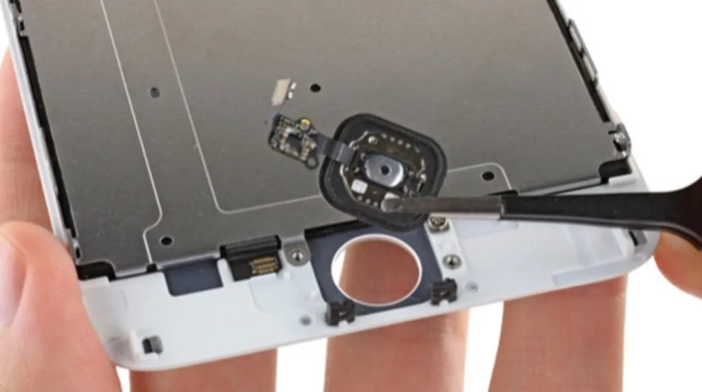 Installing the Replacement Home Button on iPhone 7