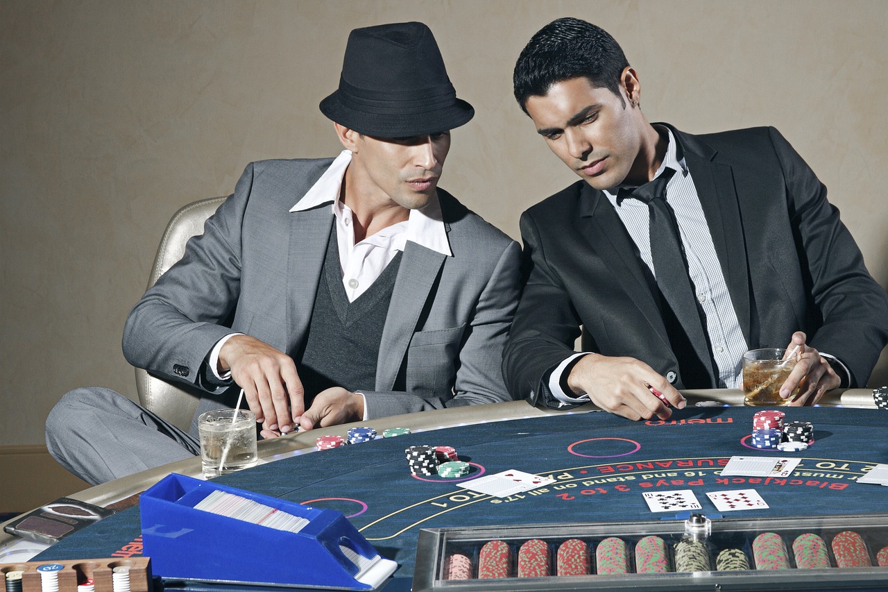 Player Behavior in Online Casinos